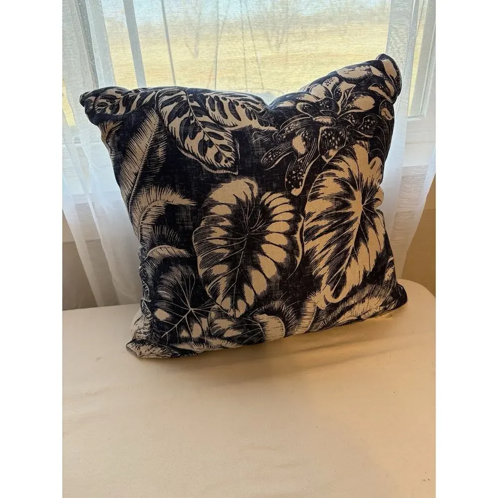 Tommy Bahama Decorative Pillow Blue White Leaf Flower 18